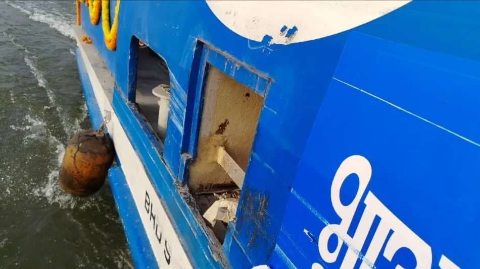 नमो घाट पर हाइड्रोजन जलयान से टकराई नाव, परिचालन बाधित