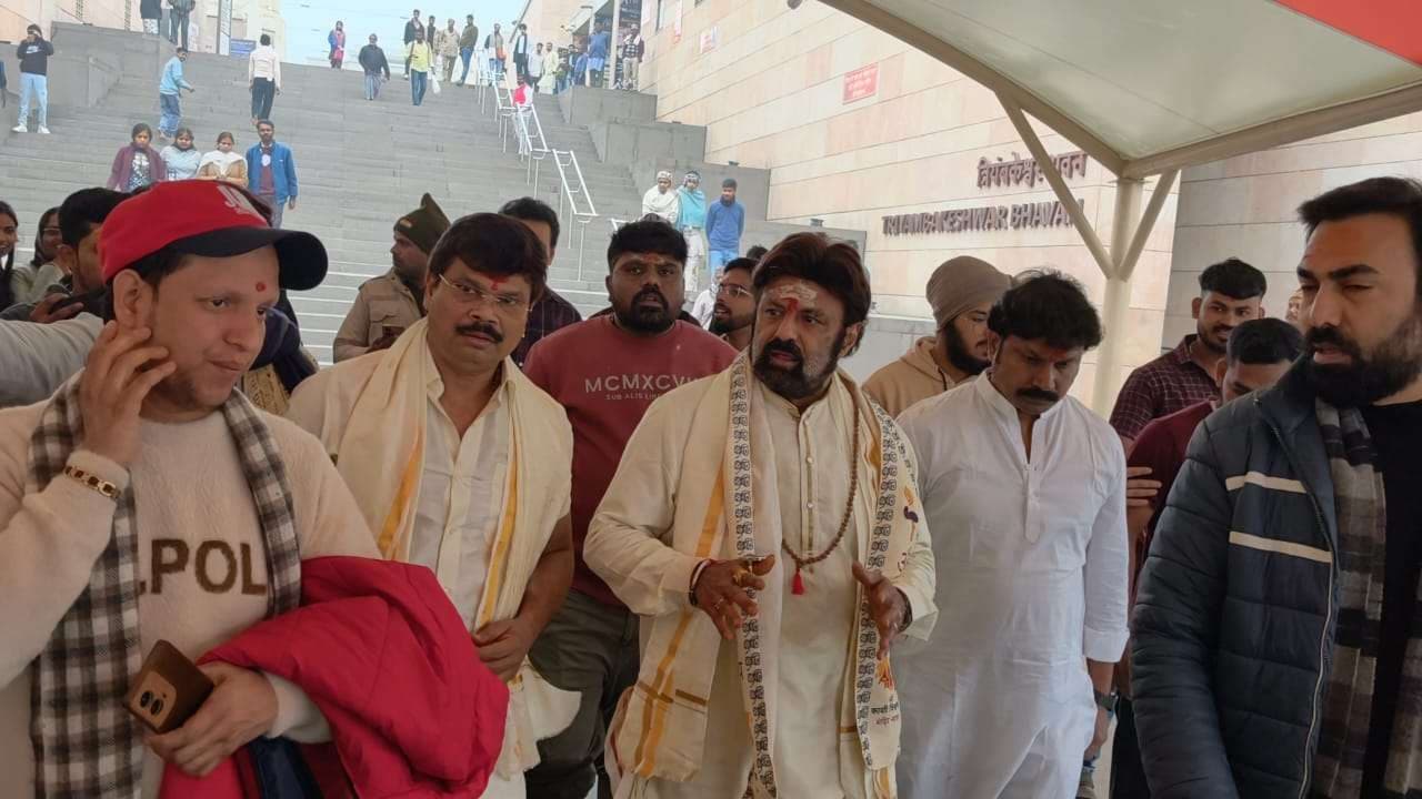 पद्मभूषण नंदामुरी बालकृष्ण ने काशी में अखंडा 2 का किया प्रमोशन 