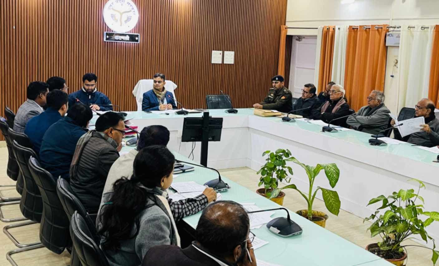 जिला श्रम बंधु की समीक्षा बैठक, इंडस्ट्रियल एरिया में कैम्प लगाकर श्रमिकों के पंजीयन के निर्देश 