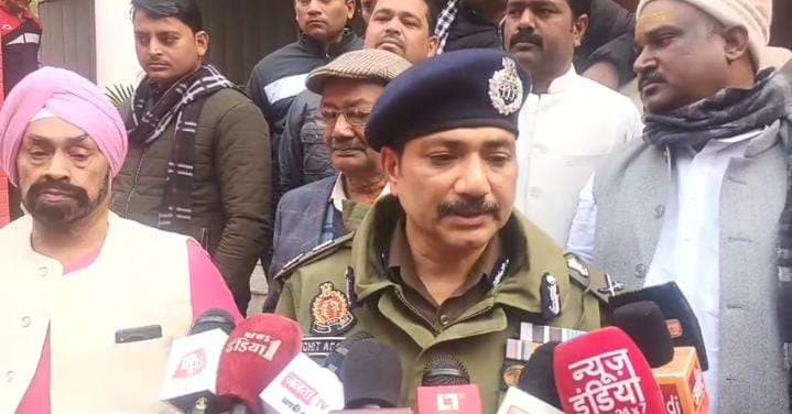 जिला और थाना स्तर पर बनेगी ट्रैफीक कमेटी, पुलिस कमिश्‍नर ने व्‍यापारियों संग किया सवांद 