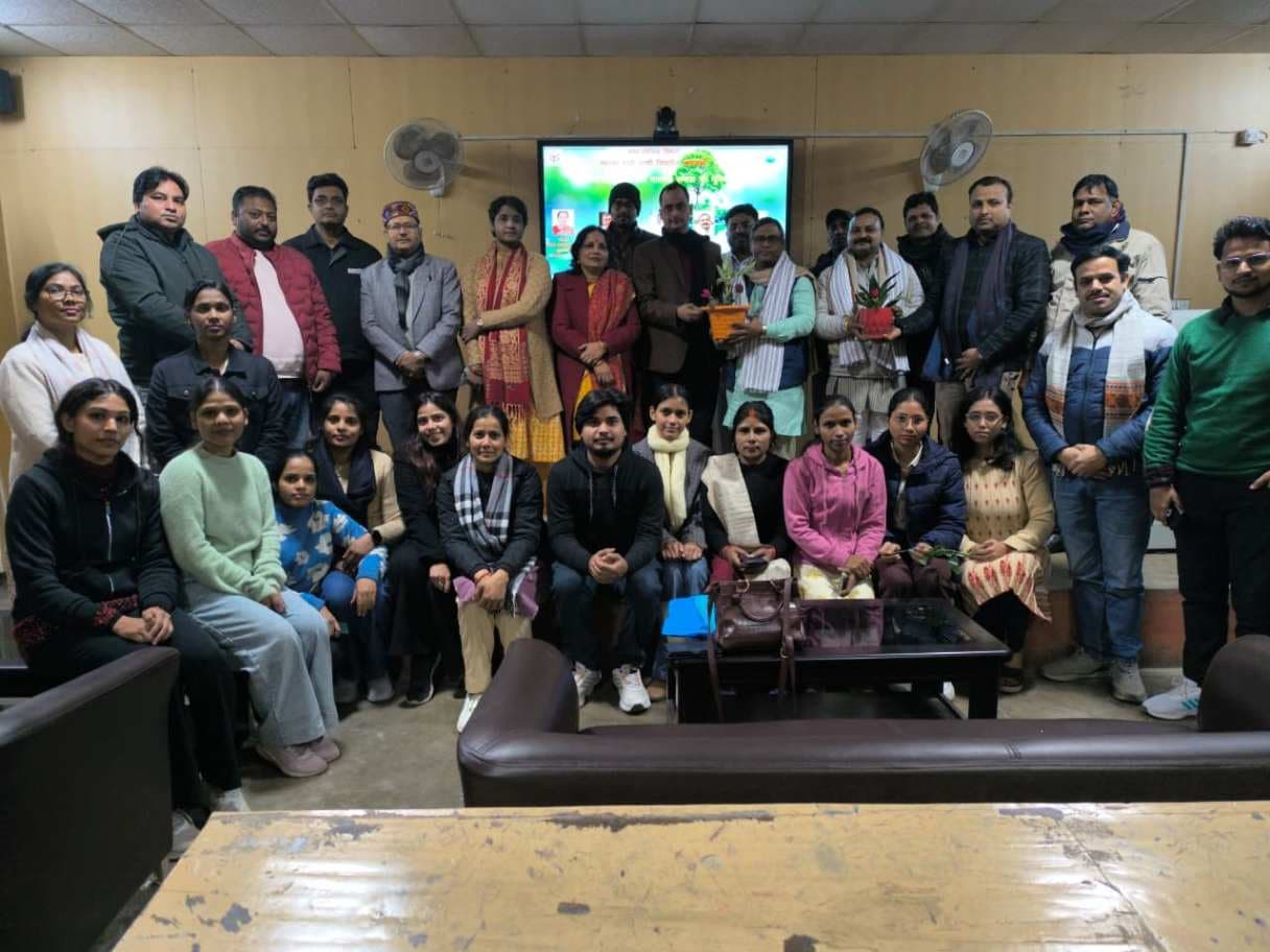 काशी विद्यापीठ में पर्यावरण संरक्षण पर विशेष व्याख्यान, भारतीय समाज की भूमिका पर हुआ मंथन