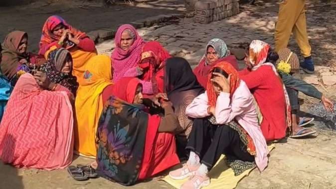 पारिवारिक कलह - पत्‍नी रह रही थी मायके, पति ने फांसी लगाकर दी जान