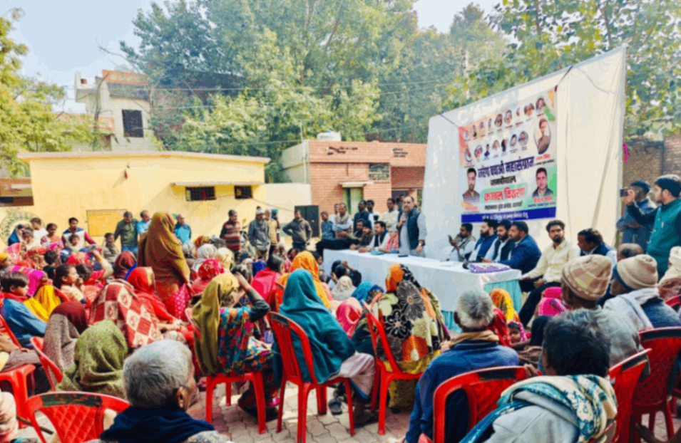 महानगर युवा कांग्रेस ने 300 जरूरतमंदों को किया
कंबल वितरित, मनरेगा बचाओ महासंग्राम का आयोजन