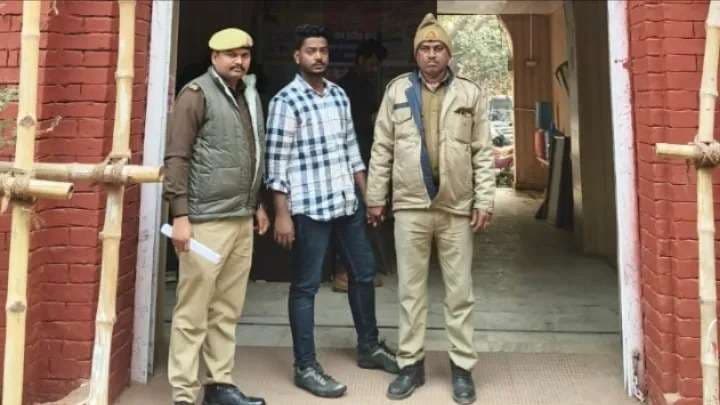 कफ सिरप प्रकरण - फर्जी फर्म बनवाने में दस्‍तावेज उपलब्‍ध कराने वाला गिरफ्तार, गरीब थे शिकार 