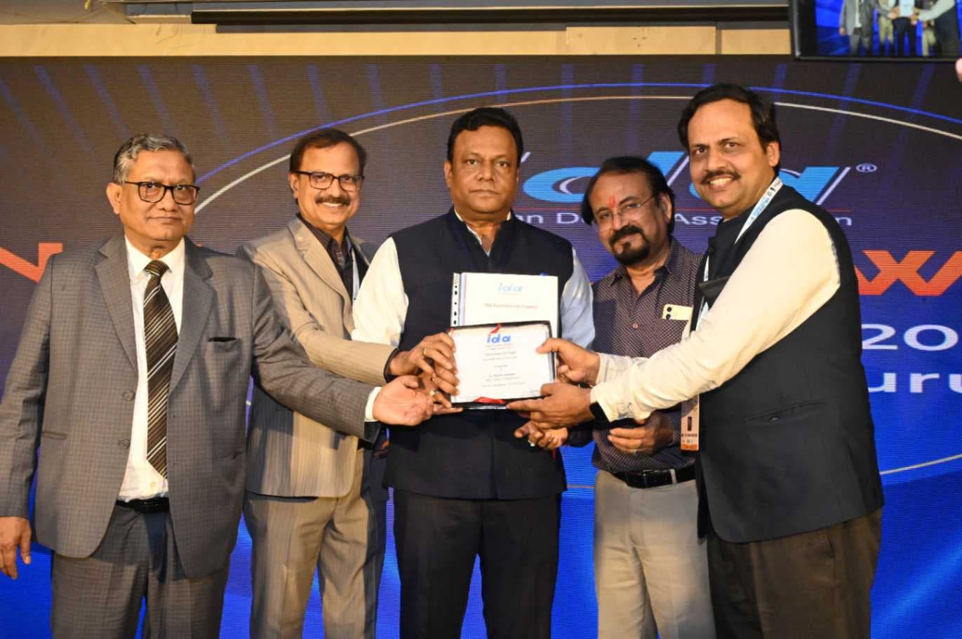 बीएचयू के प्रो. टी. पी. चतुर्वेदी को  मिला बेस्ट स्टेट प्रेसिडेंट अवॉर्ड