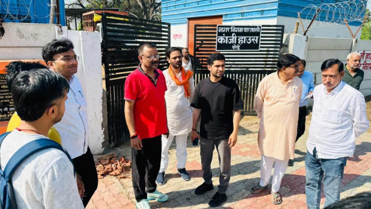 ड्रोन की निगरानी में नालों पर अतिक्रमण और गंदगी का सर्वे, महापौर ने परखी व्यवस्था