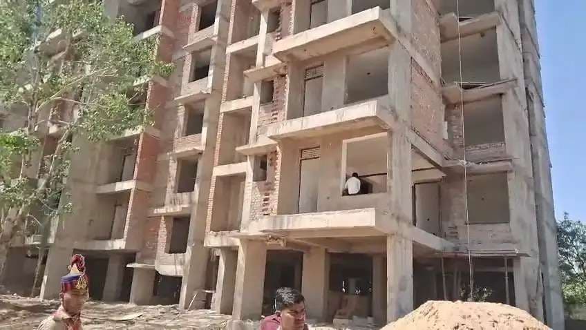 वाराणसी में पुलिसकर्मियों की आवासीय समस्‍या जल्‍द होगी दूर,अंतिम चरण में 192 फ्लैट का निर्माण