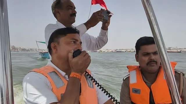 वृंदावन मोटरबोट हादसे से वाराणसी पुलिस ने लिया सबक, नाविकों को सख्‍त हिदायत