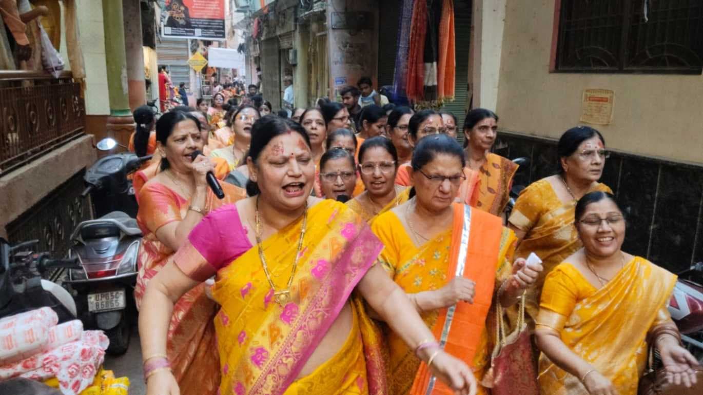 श्रीमद्वल्लभाचार्य प्राकट्य महोत्सव का तीसरा दिन: काशी में भव्य शोभायात्रा और धार्मिक अनुष्ठान