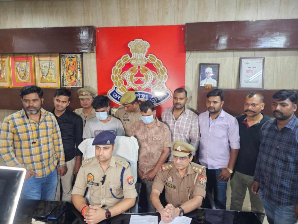 बंद मकान से 40 लाख के माल पर हाथ साफ करने वाले दो इनामी गिरफ्तार, गहने बरामद