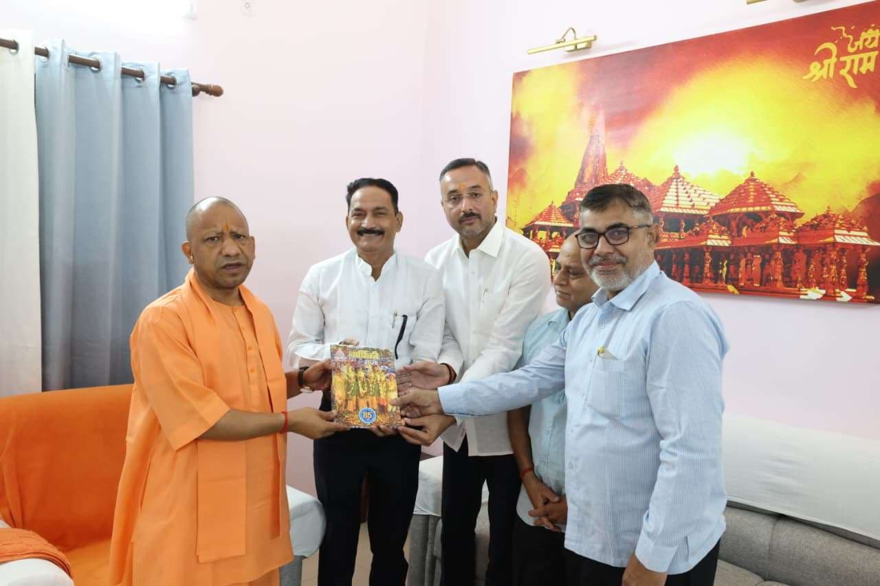 पत्रकारों को मिलेगा आवास और आयुष्‍मान योजना का लाभ, सीएम ने दिया भरोसा 