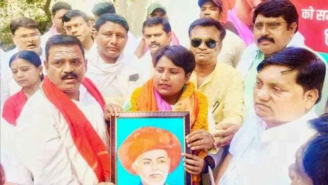 सपा महिला सभा की राष्‍ट्रीय अध्‍यक्ष सीमा राजभर का काशी में कार्यकर्ताओं ने किया स्‍वागत...