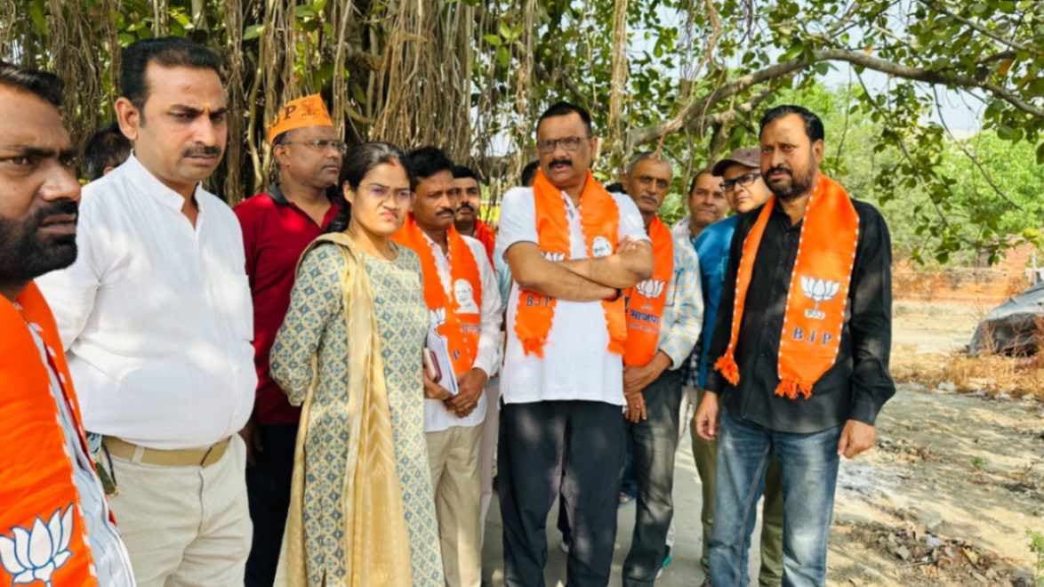 महापौर ने लिया सफाई व्यवस्था का जायजा, फैली गंदगी पर जताई नाराजगी