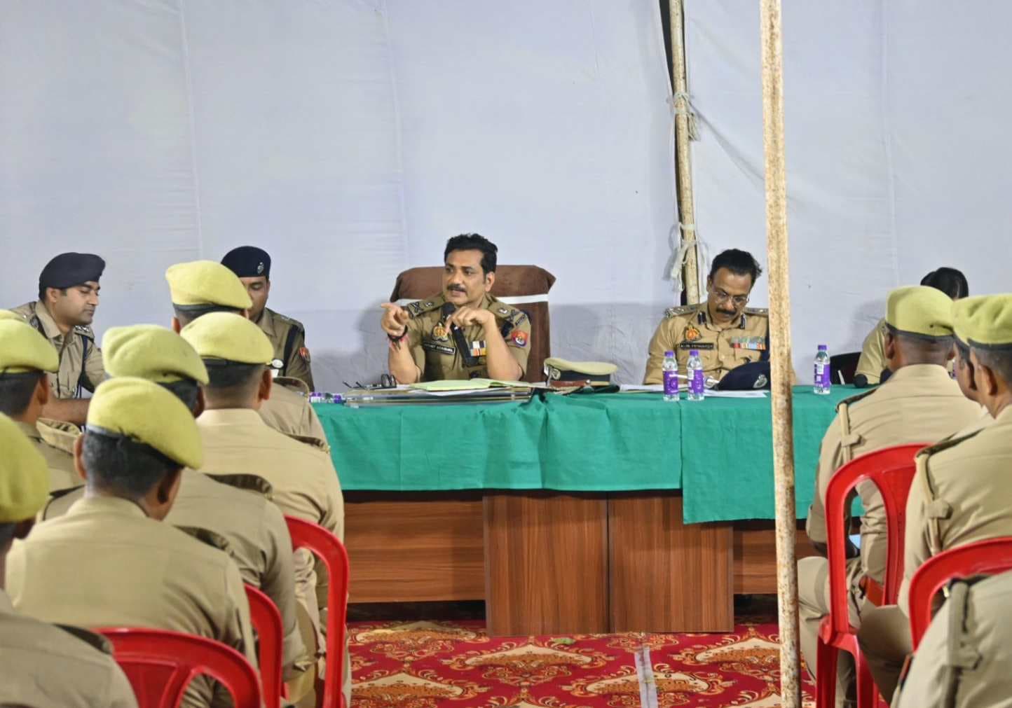 वाराणसी कमिश्नरेट: मोहित अग्रवाल ने आधुनिक पुलिसिंग और अनुशासन पर दिया जोर...