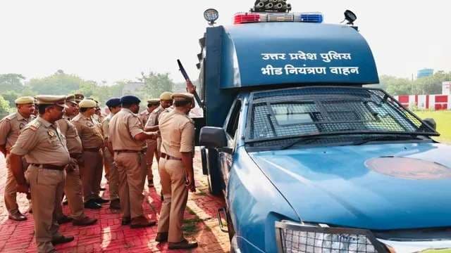 परखी पुलिसकर्मियों की तत्‍परता, संसाधनों की उपलब्धता की भी समीक्षा 