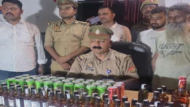 वाराणसी कैंट रेलवे स्टेशन के सामने अवैध रूप से बेच रहे थे शराब, तीन गिरफ्तार...