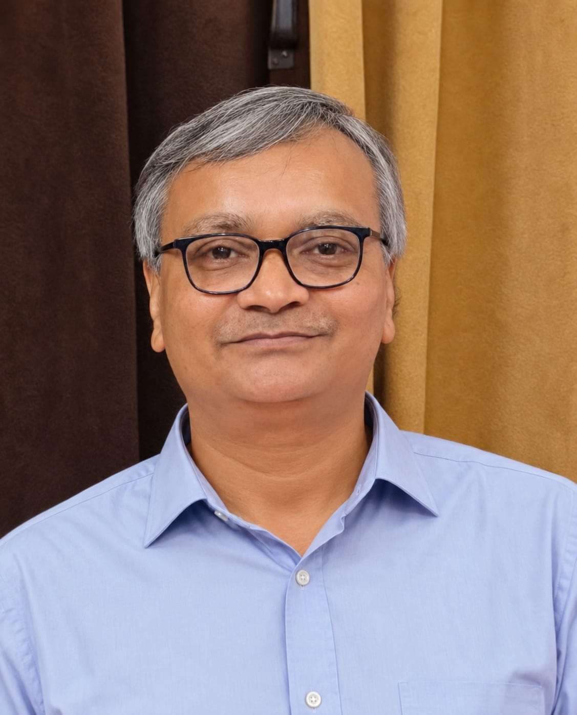 काशी हिन्दू विश्वविद्यालय को मिला नया कुलसचिव, डॉ. राजन श्रीवास्तव बने कुलसचिव...