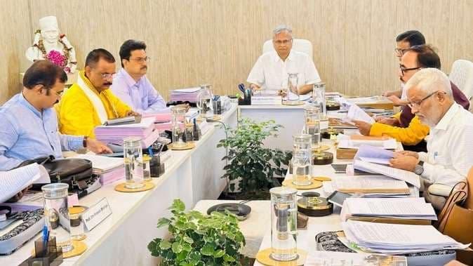 BHU ईसी की बैठक में इन फैसलों पर बनी सहमति, ब्राह्मणवादी पितृसत्ता सवाल पर जताई नाराजगी