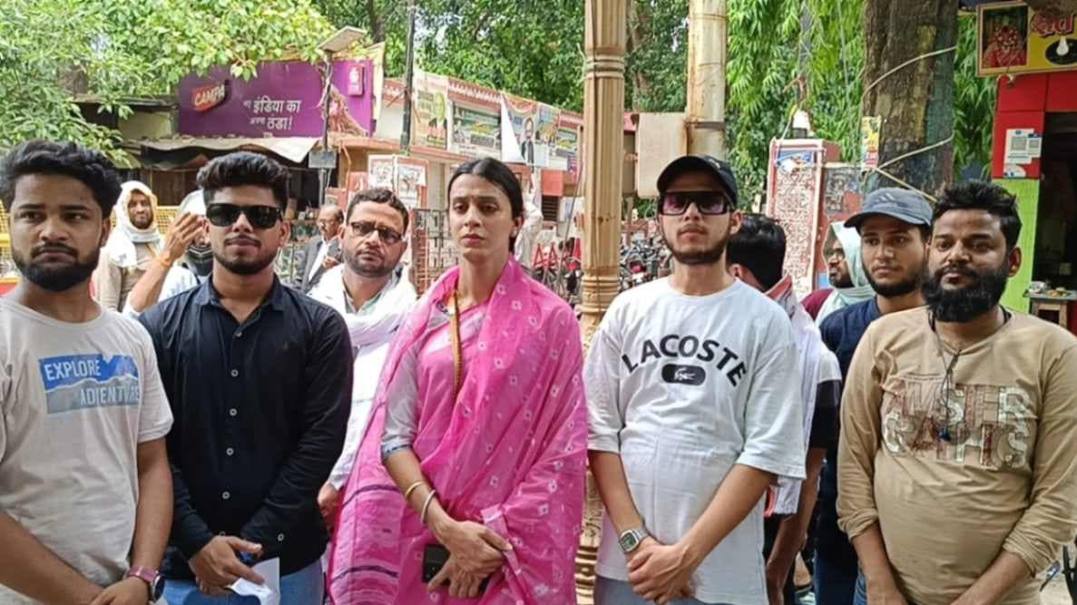सोशल मीडिया पर सौहार्द बिगाड़ने वालों के खिलाफ सख्त कार्रवाई की उठी मांग, सीपी को सौंपा ज्ञापन