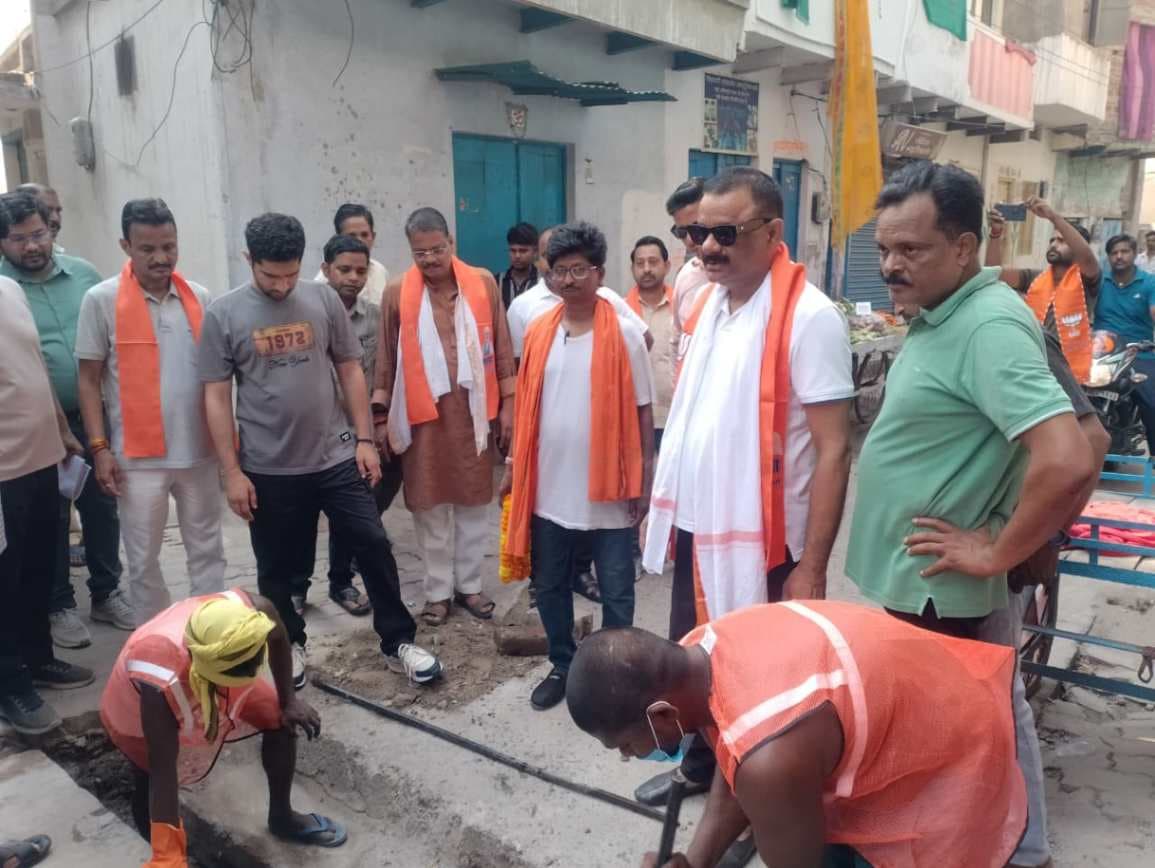 नाला सफाई में लापरवाही पर ठेकेदार पर 50 हजार का जुर्माना, मानसून तैयारियों में सख्त हुआ नगर निगम…