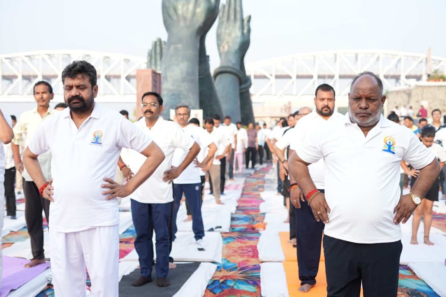 नमो घाट पर अंतर्राष्ट्रीय योग सप्ताह कार्यक्रम का शुभारंभ, मंत्रियों सहित सैकड़ों ने किया योग...