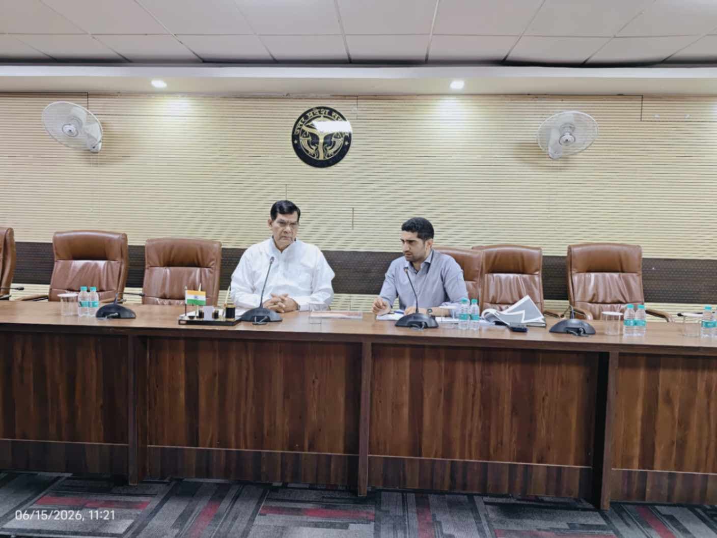 अब गलियों की सफाई से लेकर सड़कों के गड्ढों पर रहेगी नजर, कूड़ा उठाने वाली गाड़ियों में लगेंगे कैमरे...