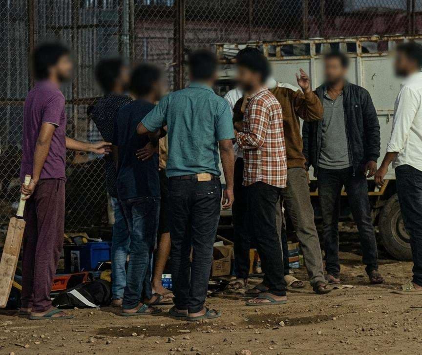 वाराणसी में अवैध असलहों पर नहीं लग रही लगाम, परेड कोठी और पहड़िया मंडी में फायरिंग...