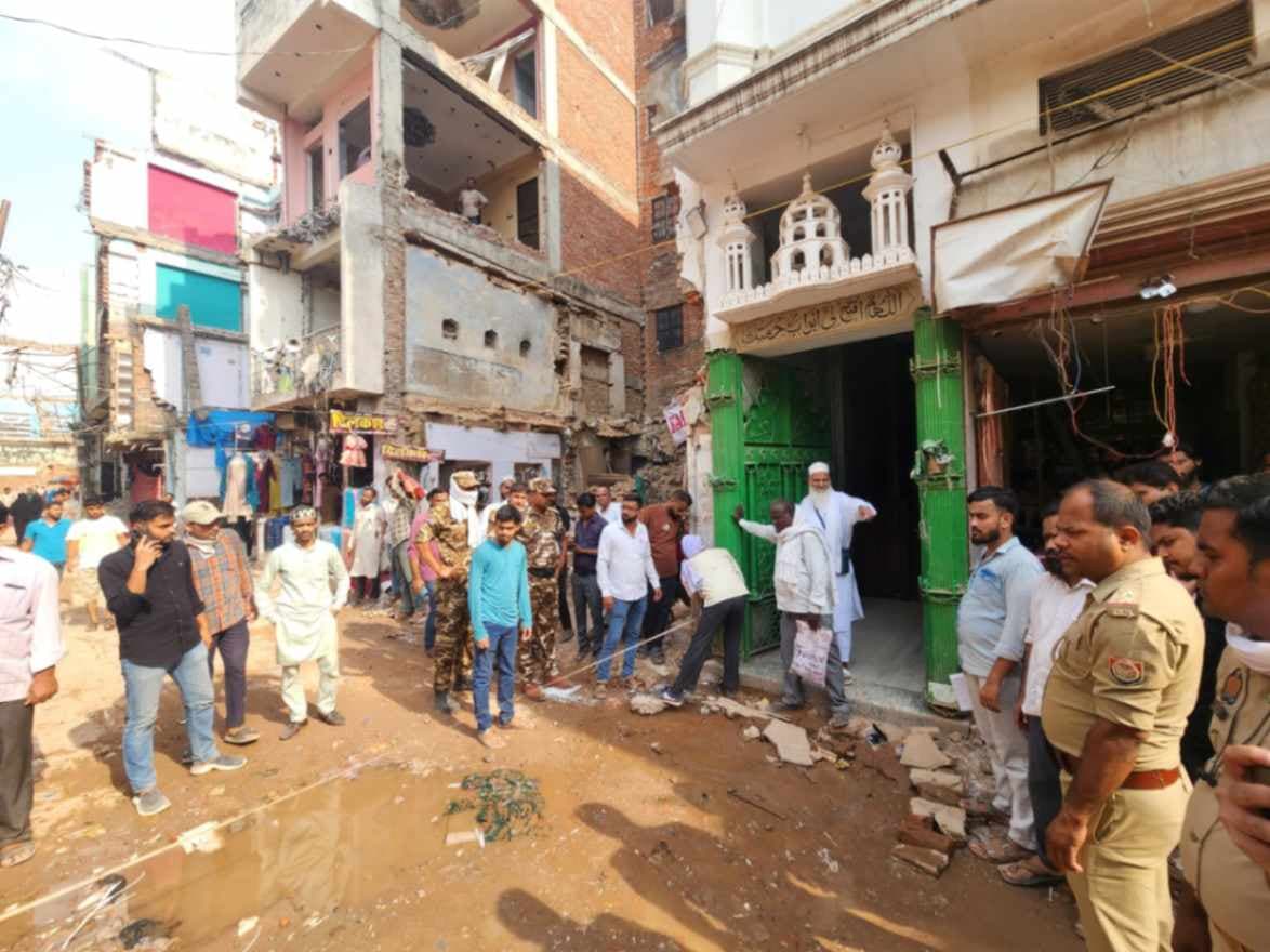 दालमंडी ध्‍वस्‍तीकरण के बीच चार मस्जिदों की रजिस्‍ट्री, कार्रवाई की जद में 181 भवन...