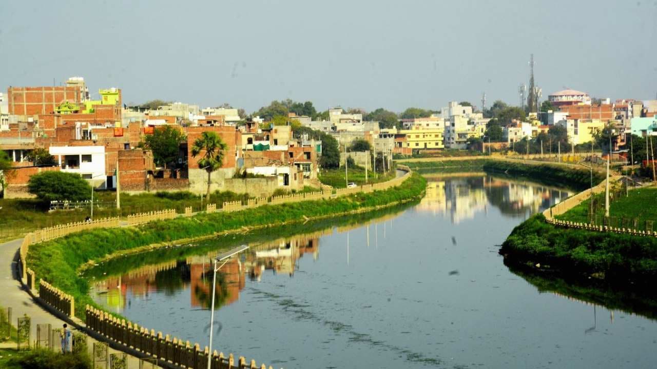 वरुणा नदी के कायाकल्प का रोडमैप तैयार, रिवरफ्रंट संवारने को VDA-ONGC में समझौता...