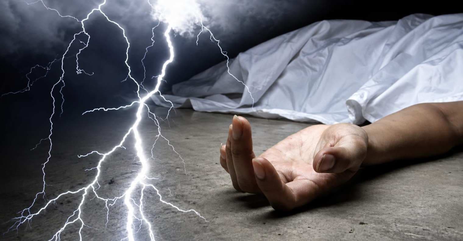 वाराणसी में हाईटेंशन तार की चपेट में आने से मजदूर की पत्‍नी की मौत, पुलिस अनभिज्ञ...
