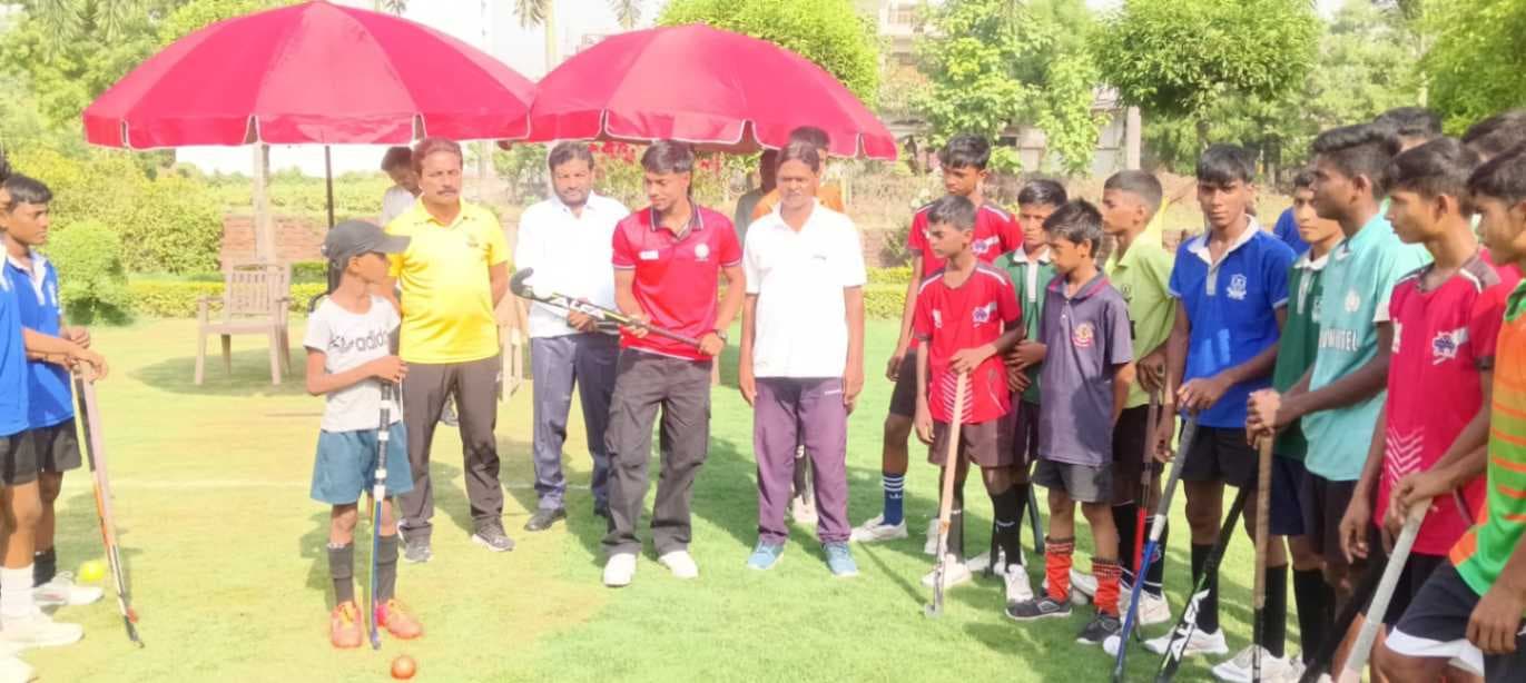बनारस में फल फूल रही है फाइव ए साइड हॉकी...
