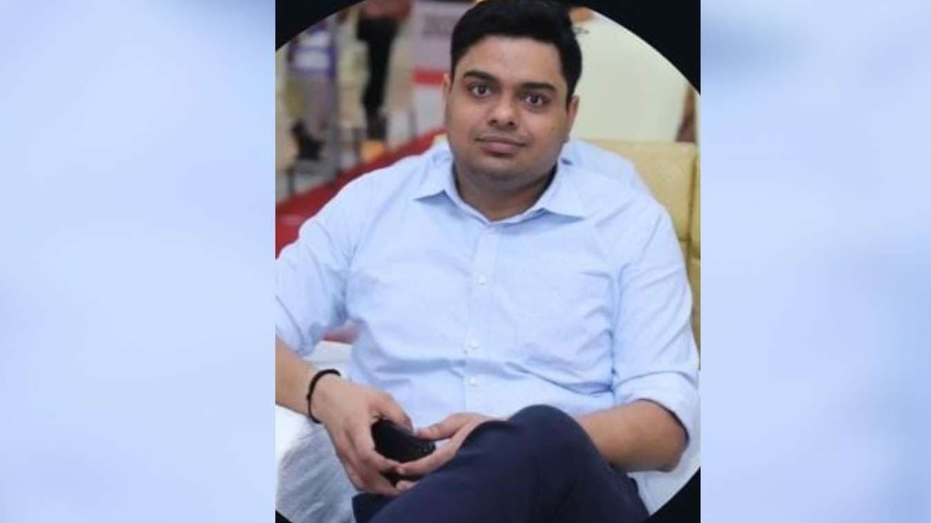 वाराणसी में सीबीआई की बड़ी कार्रवाई, रेलवे के सीनियर डीएमएम 1.70 लाख रुपये रिश्वत लेते रंगे हाथ गिरफ्तार...