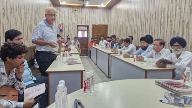 वाराणसी से उठी अंग्रेजों की न‍िशानी को हटाने की आवाज, व्‍यवसायियों की मांग ने पकड़ा जोर