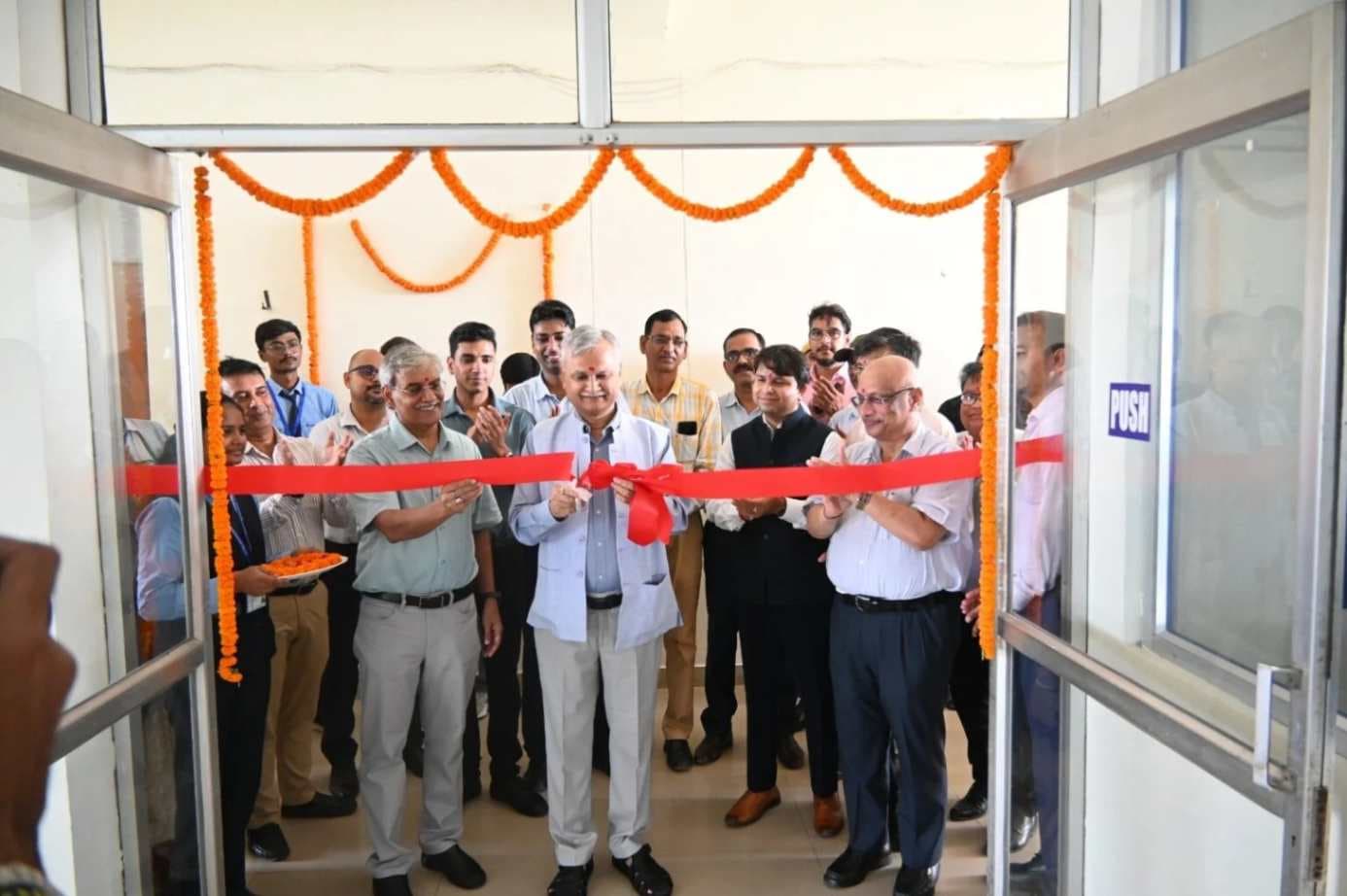 काशी इनक्यूबेशन केंद्र का भव्य शुभारंभ, युवाओं के नवाचार को मिलेगा बढ़ावा