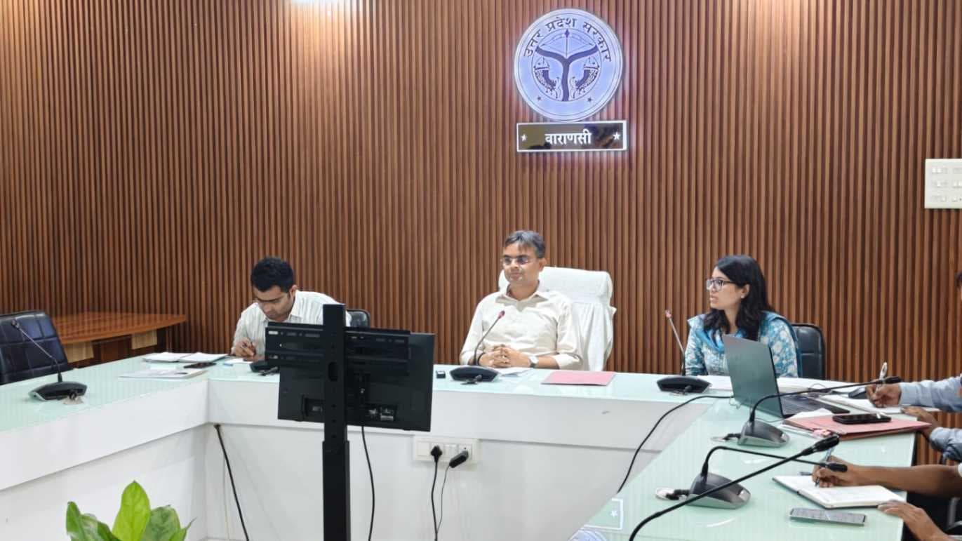 वरुणा एवं अस्सी नदी के पुनर्जीवन की बढी उम्‍मीद, डीएम ने की समीक्षा, दिए निर्देश 