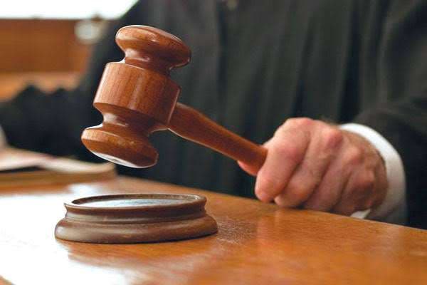 फर्जी पुलिसकर्मी बनकर बैंक से लिया 10 लाख का लोन, कोर्ट ने दिया एफआईआर का आदेश