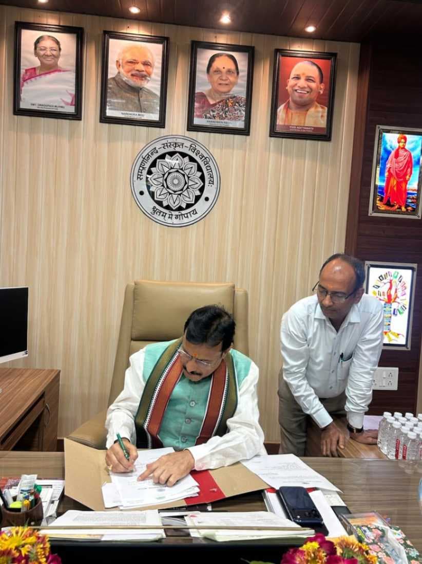 प्रो. बिहारी लाल शर्मा ने दूसरे कार्यकाल के लिए संभाला कुलपति पद का कार्यभार