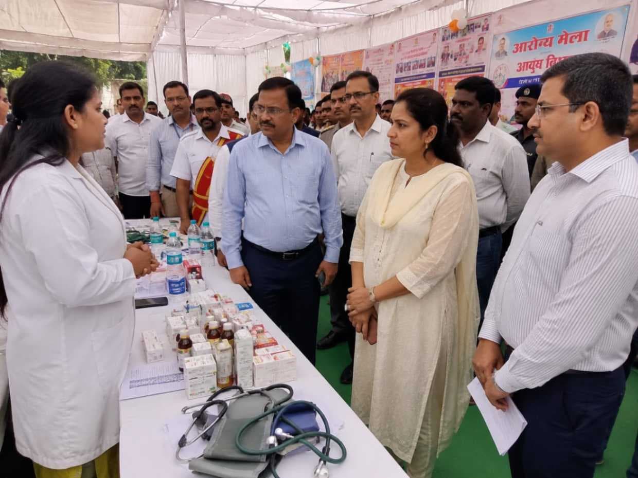 आरोग्य मेले की व्यवस्था का टीम ने किया निरीक्षण