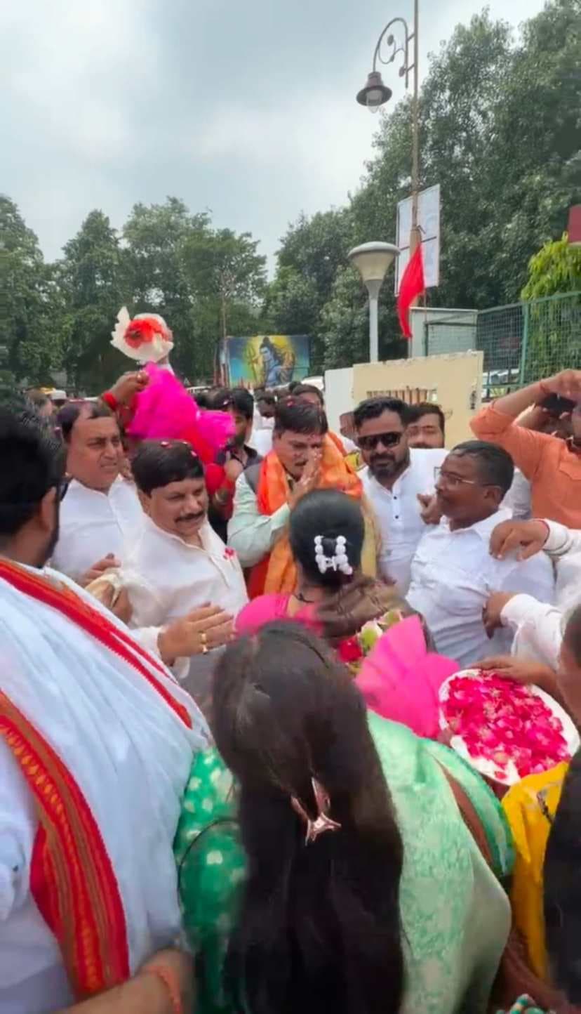 भाजपा के राष्ट्रीय मंत्री जगदीश पटेल का काशी में भव्य स्वागत, बाबा विश्वनाथ का लिया आशीर्वाद