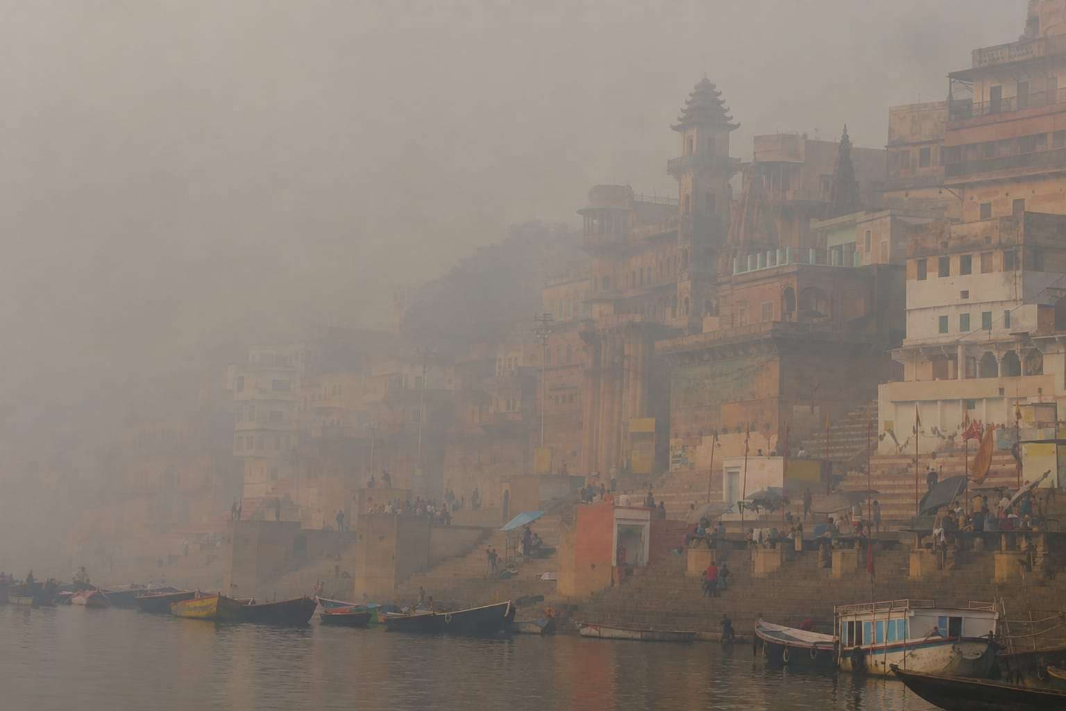 बनारस की हवा फिर बिगड़ी, 11वें से खिसककर 34वें पायदान पर पहुंची रैंकिंग, विशेषज्ञ ने गिनाए प्रदूषण के कारण...