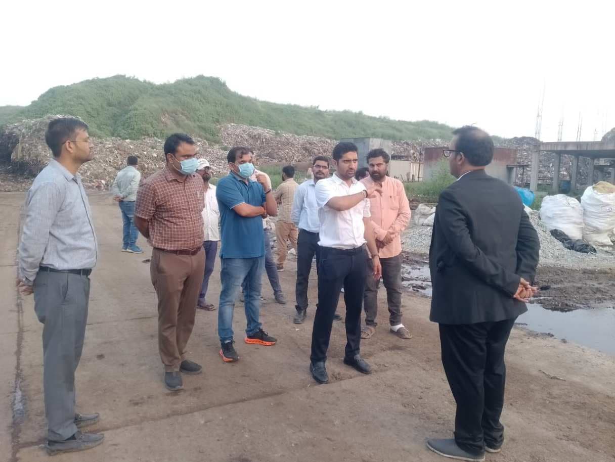 नगर आयुक्त ने करसड़ा सॉलिड वेस्ट प्लांट का किया निरीक्षण, अतिरिक्त ट्रॉमेल लगाने के निर्देश