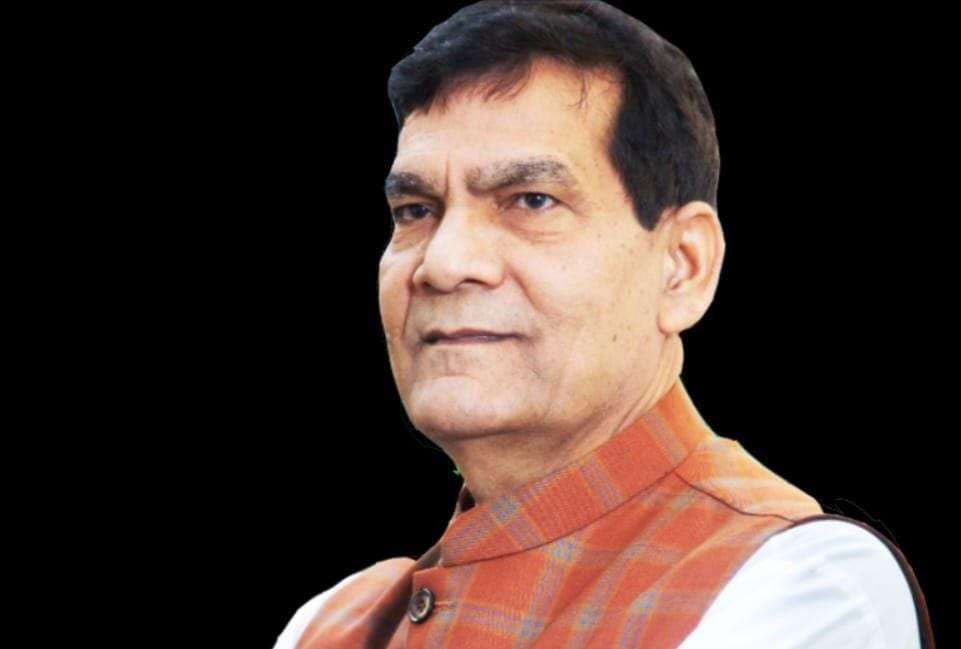 वाराणसी में जलभराव पर मंत्री की सख्ती, अधिशासी अभियंता निलंबित