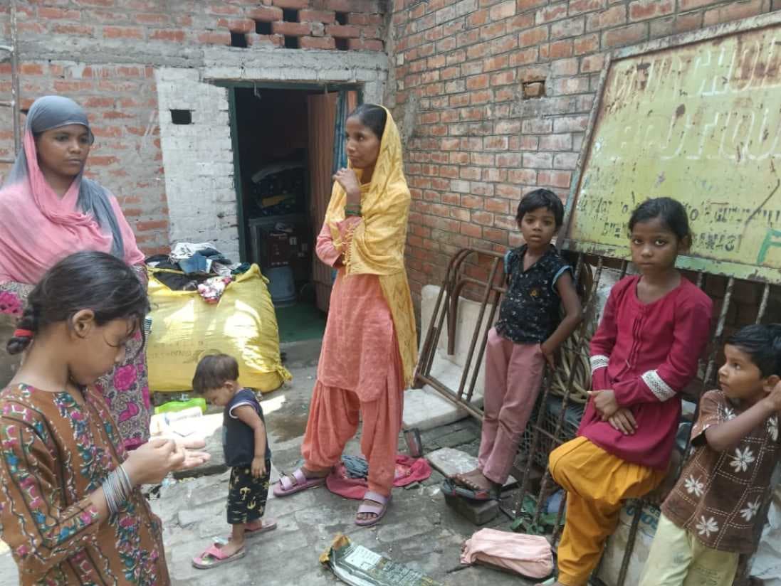 सरायनंदन बजरडीहा में गैस सिलेंडर फटा, तेज धमाके से घर का सामान बिखरा, बड़ा हादसा टला