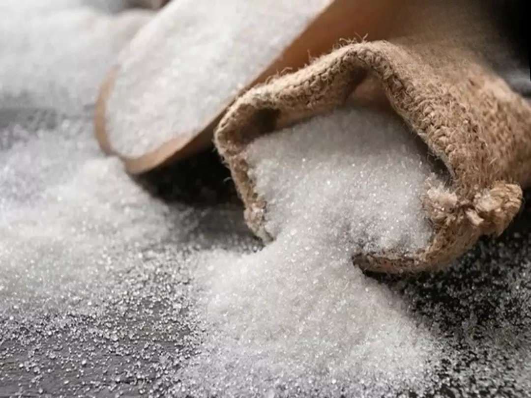 चीनी की बढ़ती कीमतों पर प्रशासन सचेत, कहा पर्याप्त स्टाक मौजूद