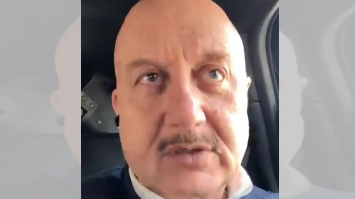 वाराणसी में अनुपम खेर ने निकाली भड़ास, ऐसी कह दी क्या बात