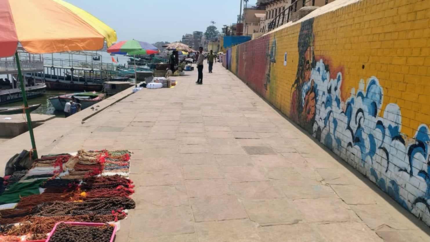 42 डिग्री पार तापमान ने रोकी काशी की रौनक, सूने पड़े घाट, पर्यटक मायूस