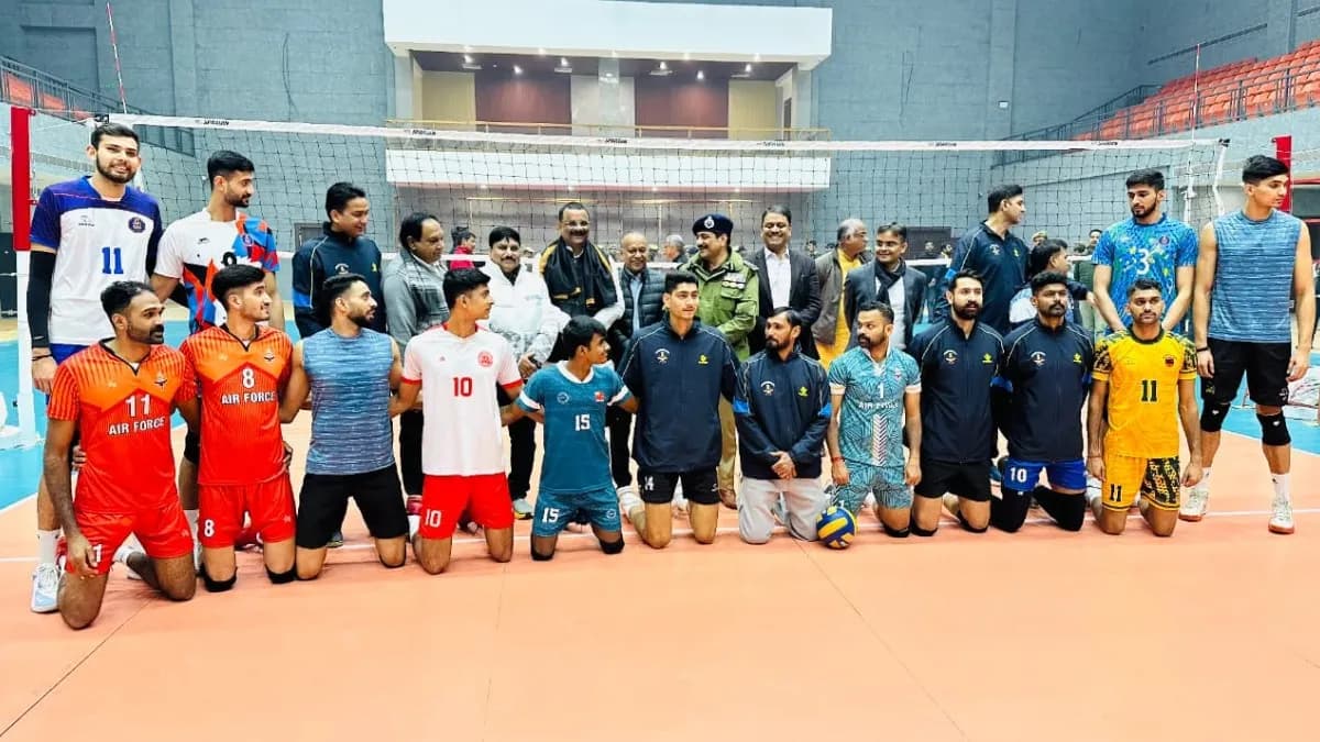 काशी में वॉलीबॉल का महाकुंभ: 72वीं सीनियर नेशनल चैंपियनशिप का वर्चुअल उद्घाटन करेंगे,
पीएम मोदी