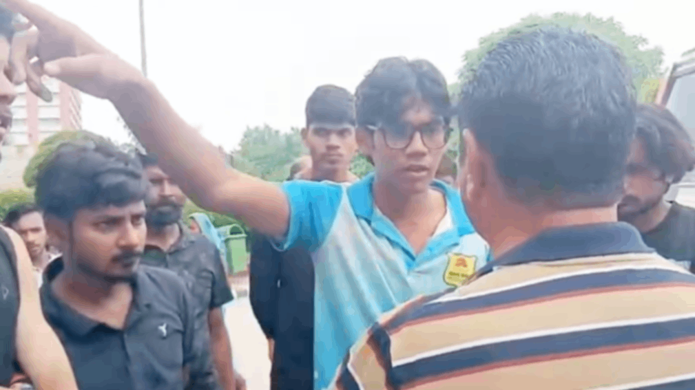 गंभीर हादसे के बाद BHU छात्र के इलाज में देरी का आरोप, छात्रों ने की निष्पक्ष जांच की मांग....