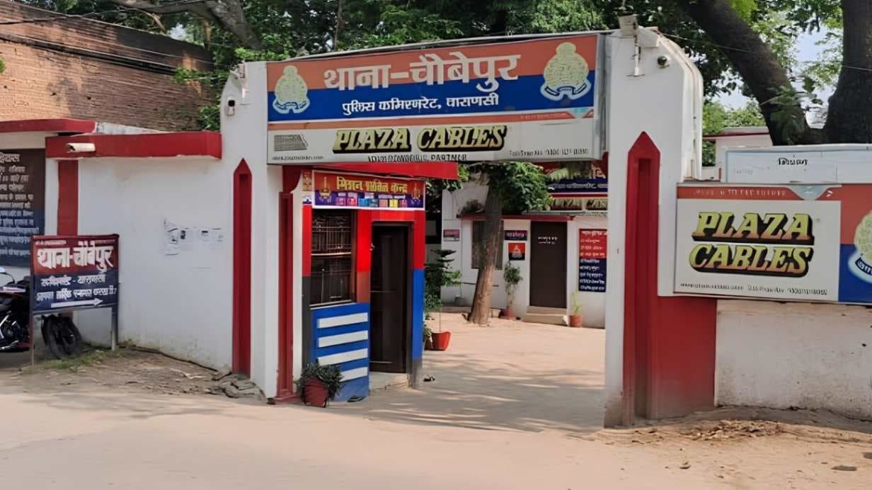 खंभे में उतरे करंट की चपेट में आने से चाट विक्रेता की मौत, बारिश के बाद हुआ हादसा...