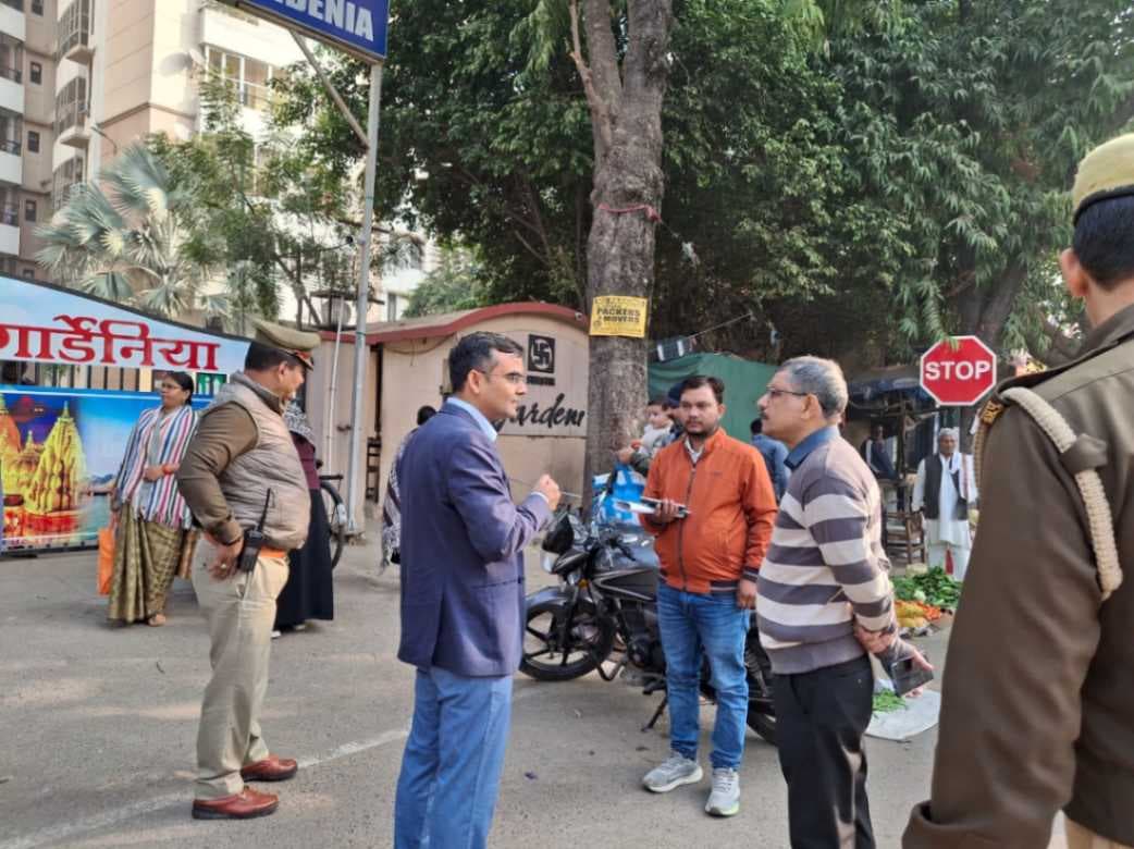 चार दिसंबर तक भरे जाएंगे मतदाता गणना फॉर्म, डीएम ने लोगों को किया जागरूक